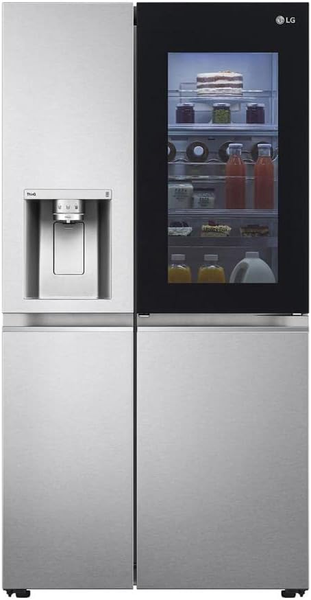 Geladeira LG side by side inox com porta preta e vidro InstaView iluminado, dispenser de água e gelo na porta esquerda