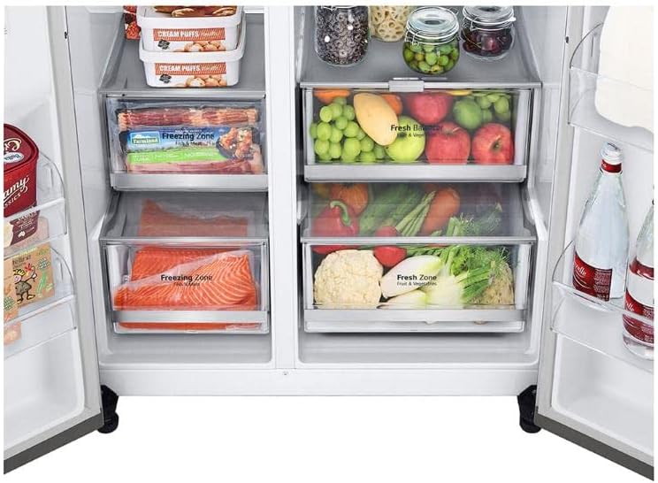 Interior da geladeira LG mostrando gavetas claras para freezer e fresh zone com alimentos frescos organizados