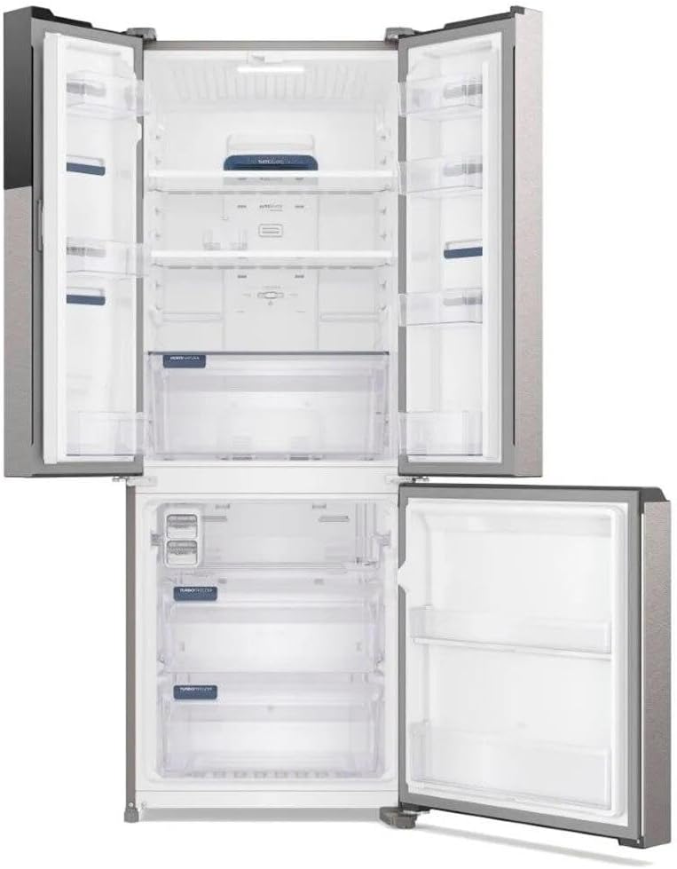 Interior vazio da Geladeira Electrolux Frost Free Inverter 480L aberta
