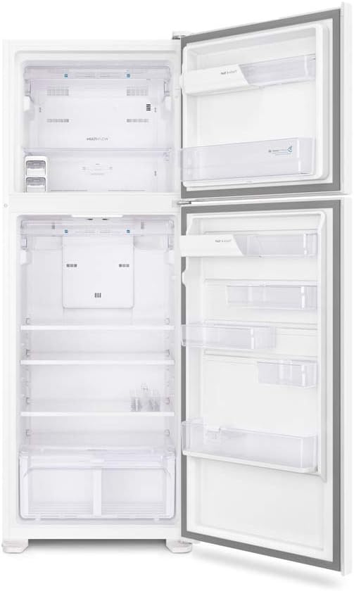 Interior da geladeira branca top freezer Electrolux com portas abertas