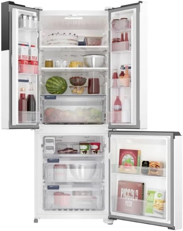 Geladeira Electrolux Frost Free Inverter 480L fruto e alimentos organizados interior aberta