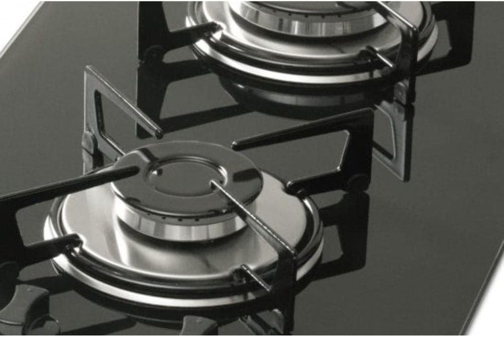 Detalhe bocas cooktop Fischer 2 bocas gás vidro preto