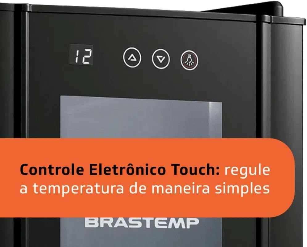 Painel de controle eletrônico touch com visor digital e botões de ajuste da adega climatizada Brastemp.