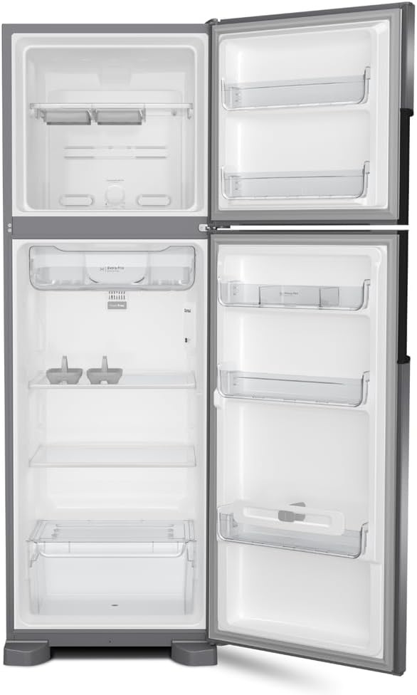 Interior da Geladeira Consul Frost Free Duplex 386 litros inox com portas abertas mostranto prateleiras e compartimentos.