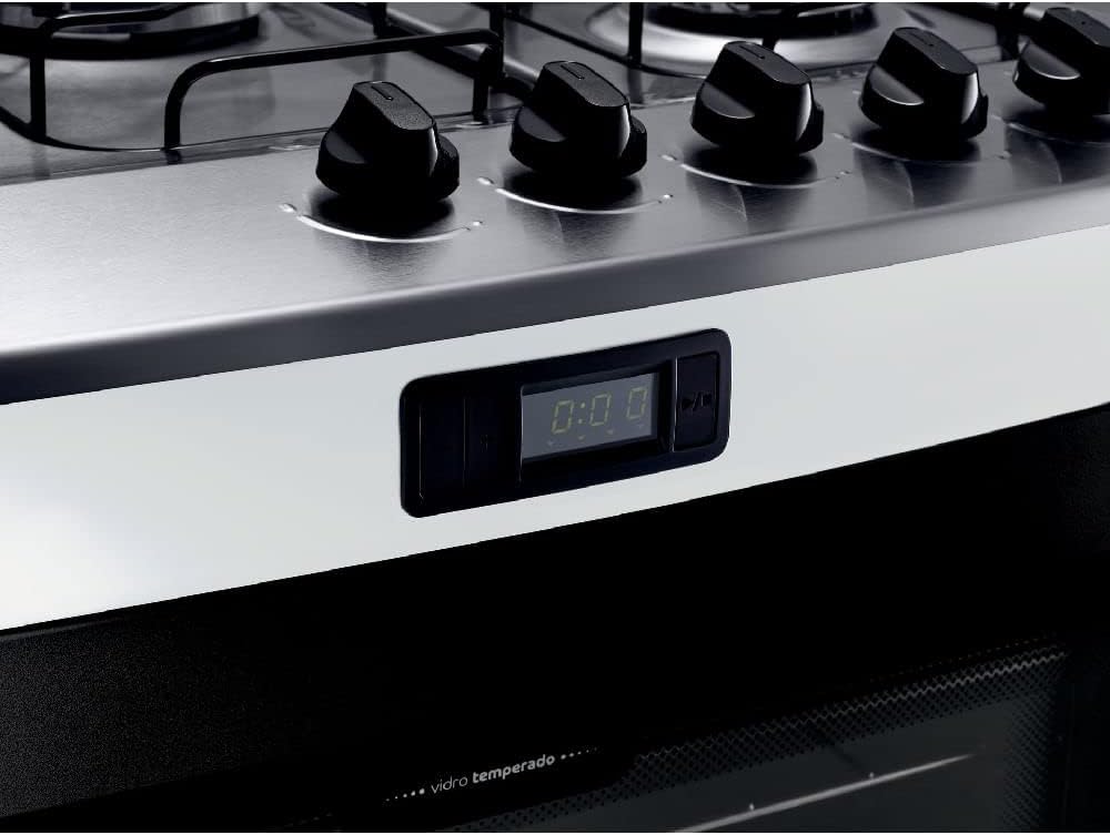 Botões e display digital do fogão Consul 5 bocas branco com tampo inox