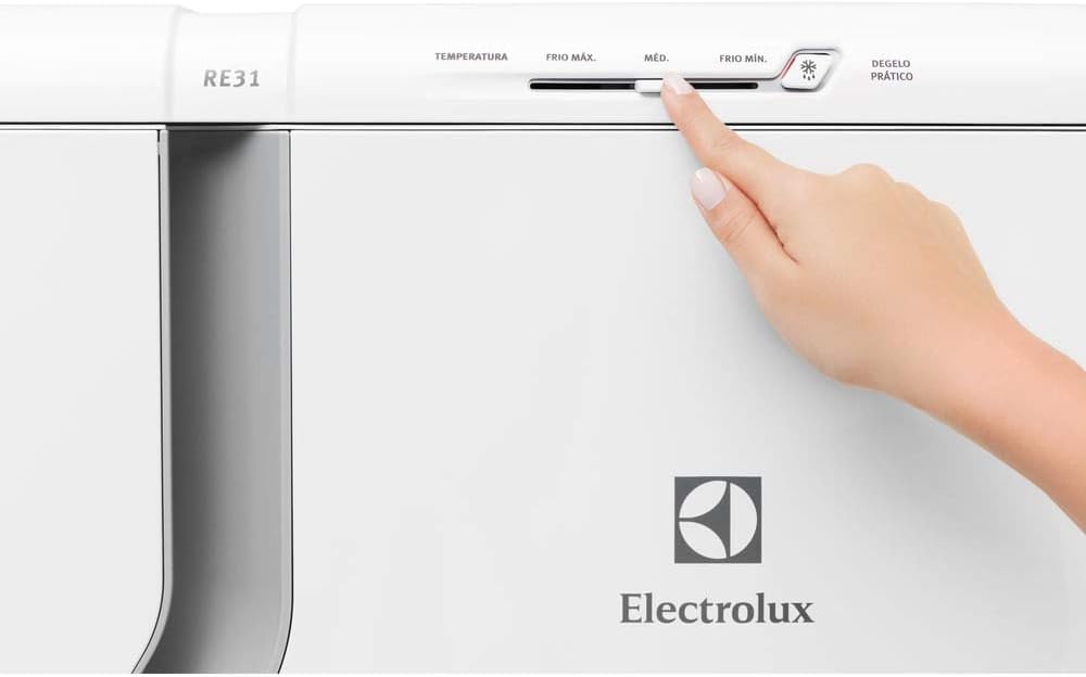 Controle de temperatura refrigerador Electrolux 240L branco com ajuste manual