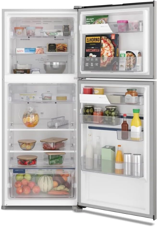 Interior da geladeira Electrolux Frost Free 431L inox com alimentos e organização