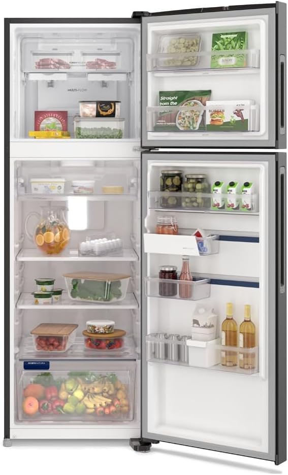 Geladeira Electrolux Frost Free Inverter 390L interior cheio com alimentos e bebidas