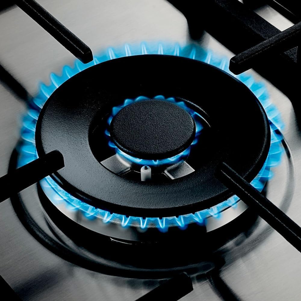 Queimador com duplachama acesa no cooktop Brastemp Gourmand inox
