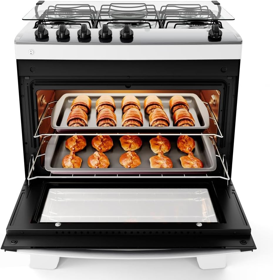 Fogão 5 bocas branco com forno aberto e alimentos assados Atlas Agile Up