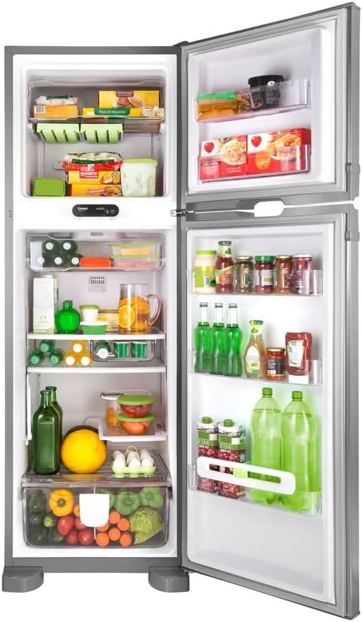 Interior refrigerador Consul 386L aberto com alimentos organizados