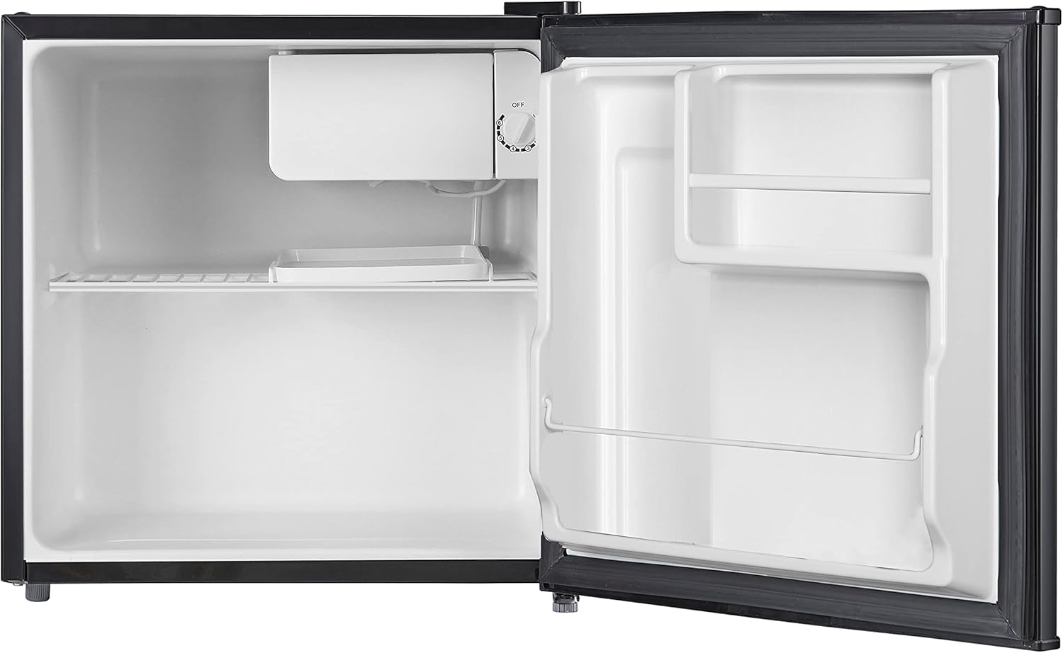 Frigobar Philco PFG50P aberto sem itens internos mostrando prateleiras e ajustes