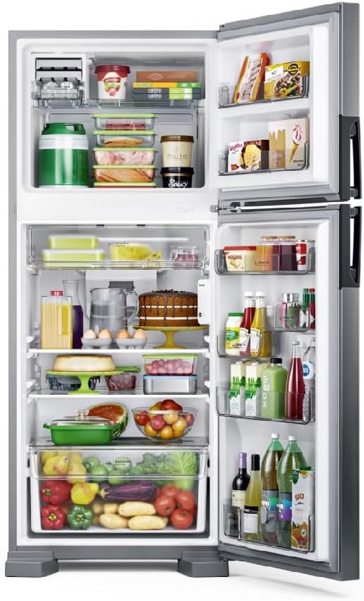 Refrigerador Consul Frost Free Duplex inox 451 litros aberto com alimentos e bebidas organizados dentro