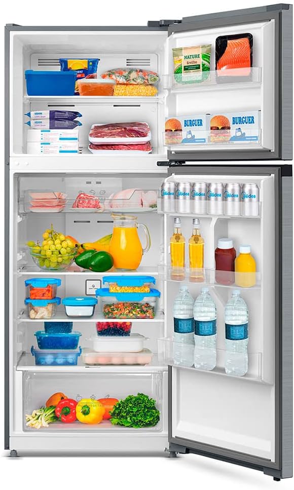 Interior do refrigerador Midea 411L inox com portas abertas mostrando alimentos e organizacao interna