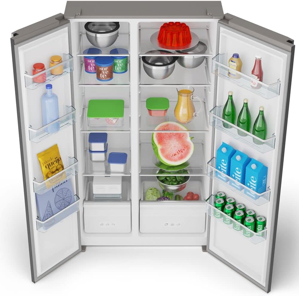 Interior do refrigerador Philco PRF504I com alimentos variados em prateleiras e portas