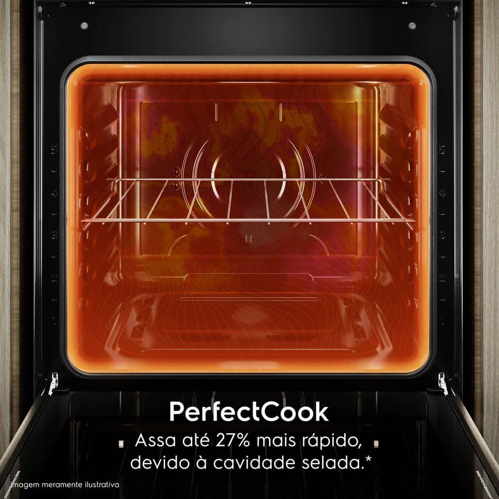 Forno do fogão Electrolux 4 bocas Efficient com tecnologia PerfectCook e forno iluminado