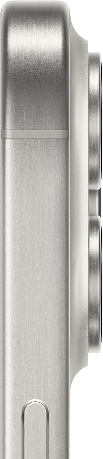 Lado do iPhone 15 Pro Max titânio branco fechada na câmera