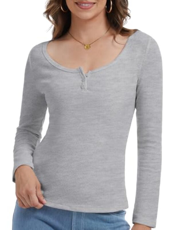 AIMILIA Túnica feminina de malha Waffle, camisas Henley de manga comprida, gola redonda, blusa básica de botão, caimento justo, roupas casuais, Cinza, G