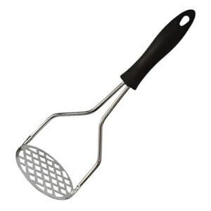 Amassador de Batata e Legumes Aço em Inox Premium com cabo ergonômico de plastico anti calor e suporte para pendurar. Perfeito para amassar todos os tipos de legumes