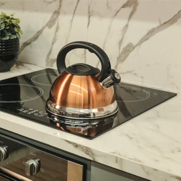 Chaleira em Inox com Apito e Fundo Duplo à Indução Dourada