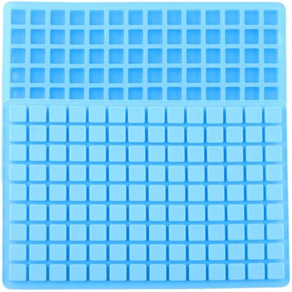 EPYHREHM 126 moldes quadrados de silicone para doces de cavidade, mini molde quadrado para caramelos, gomas, doces, chocolate, conjunto de 2
