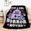 Just A Girl Who Loves Cobertor de filme de terror ultramacio e quente de pelúcia macia, cobertores de flanela leves para todas as estações, cama, sofá, cadeira de estar, sala de estar, 127 x 101 cm
