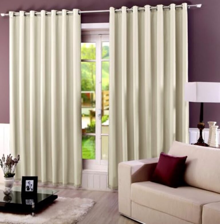 M&C Cortinas Beatriz Blackout com Voil, Cortina para Quarto e Sala, 2,80m x 2,50m, Voil Frontal com Forro Blackout PVC, 100% Poliéster, Bloqueia 100% Luz