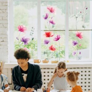 PLIGREAT 2 folhas de adesivos de janela de flores em aquarela, adesivos de janela florais semitransparentes, flores vermelhas e rosas, decalques para janelas para sala de estar, quarto, porta de vidro