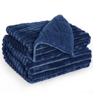 UINIU Cobertor pesado de lã de ovelha com listras 3D caneladas, cobertor pesado de flanela macia de 6,8 kg para sofá-cama, cobertores grossos pesados com contas de vidro, conforto para noites