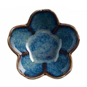 caixa de lanches Pequenas tigelas para condimentos contêm sushi, molho de soja, doces, nozes e temperos